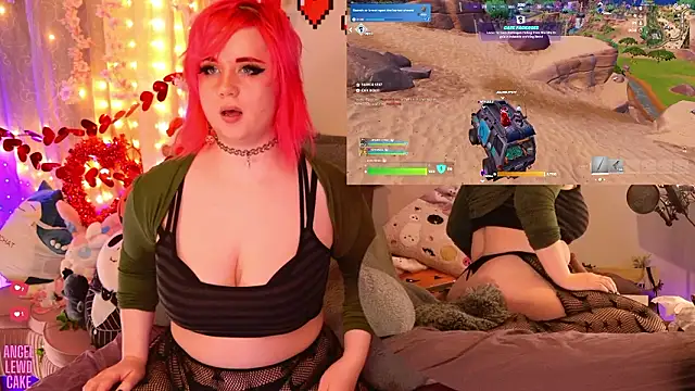 Angel-Lewd-Cake webcam