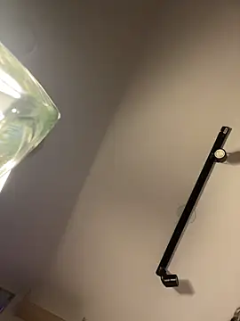 rossemelody (Ask my age) - spank the butt until it's red