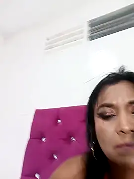 tifanny_love33 - Tifanny_Love33's free webcam