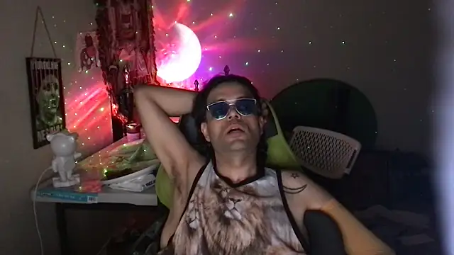 stuntingspunmarine69 - StuntingSpunMarine69's free webcam