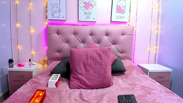 issaa_tyler - Issaa_Tyler's free webcam