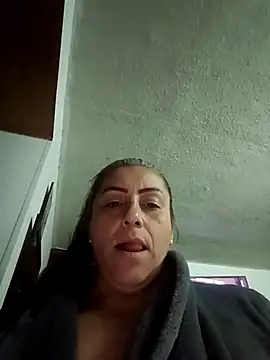 Webcam Model (maynor_1998)  is live.Free join now!