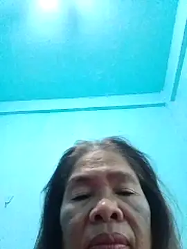 Webcam Model (sexylizzy4u)  is live.Free join now!