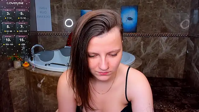 melindatin - MelindaTin's free webcam - UK Sex Cams