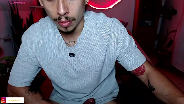 magnuz_col - Magnuz_Col's free webcam - UK Sex Cams