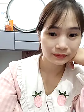 Webcam Model (cupboard-1)  is live.Free join now!