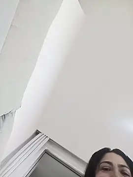 Webcam Model (Ina_Jody_)  is live.Free join now!