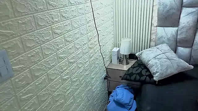 sofiagutierrez__ - Sofiagutierrez__'s free webcam - UK Sex Cams