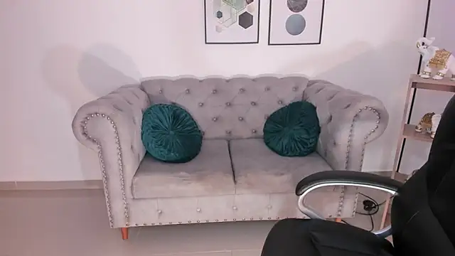 gabriella_evans_ - Gabriella_evans_'s free webcam - UK Sex Cams