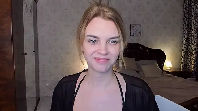 lunaflinn - LunaFlinn's free webcam - UK Sex Cams