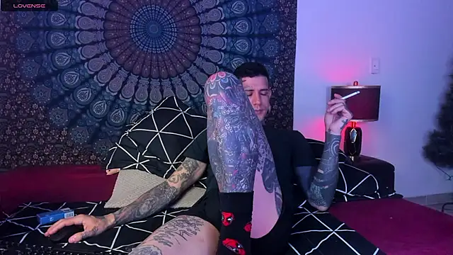 cleoo_jhonny - Cleoo_jhonny's free webcam - UK Sex Cams