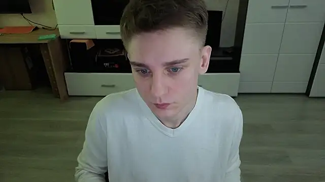 angryzan - Angryzan's free webcam - UK Sex Cams