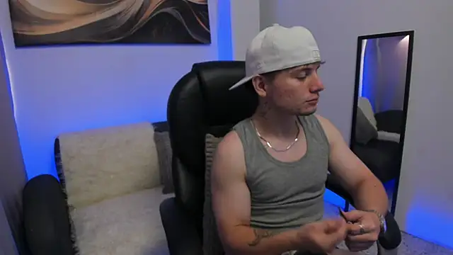 leoo_miller (M young) - Masturbation 5 min