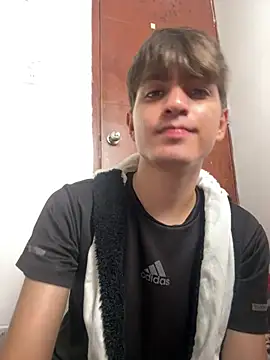 naim_theking (M twink) - 🐧 Show my ass with two hands 🐧