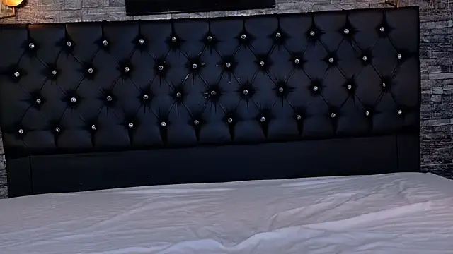 kittylatina_02 - KittyLatina_02's free webcam - UK Sex Cams