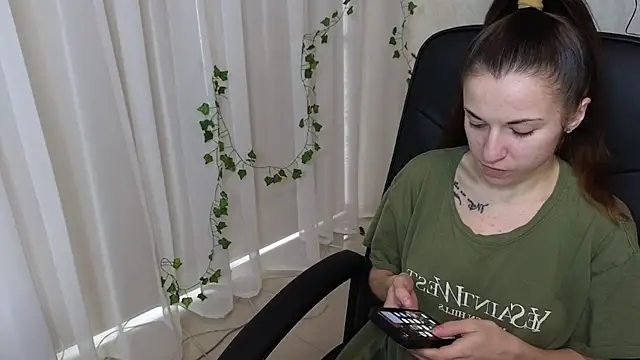 ulyanix - Ulyanix's free webcam - UK Sex Cams