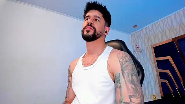 petesevans (M young) - Cumshow :devil: lush on