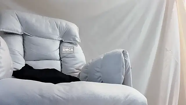 美女Tw_Zoella在线直播