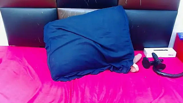 darkengelass (F young) - RIDE BIG DILDO