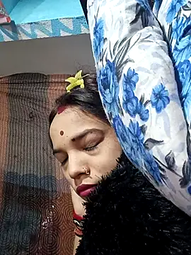 Webcam Model (Bebby_-Doll)  is live.Free join now!