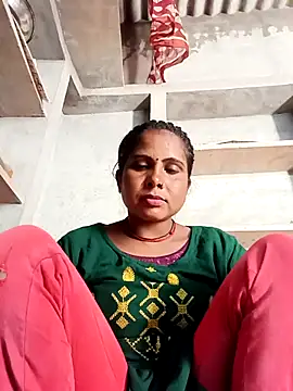 Webcam Model (Shreya_pandit)  is live.Free join now!