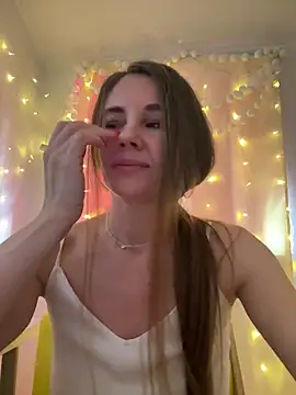 luciemack - LucieMack's free webcam