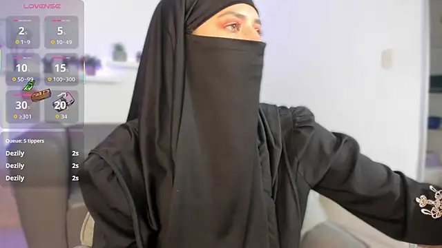 salma_arabicc (F young) - I'm showing you my pretty tits