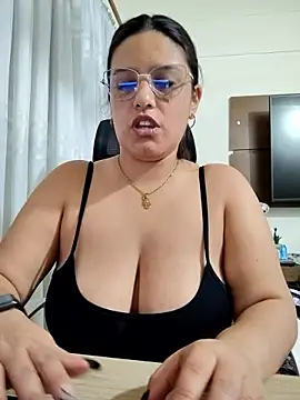 Webcam Model (NyxSin)  is live.Free join now!