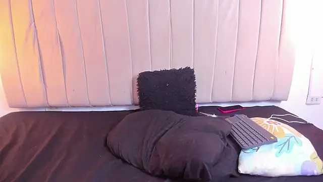 escar_let - Escar_let's free webcam - UK Sex Cams