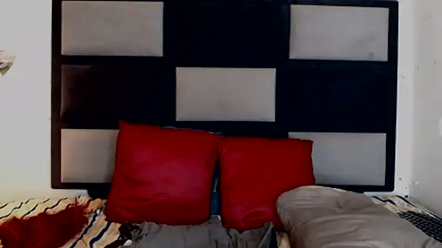 freaky-boobs - Freaky-boobs's free webcam - UK Sex Cams