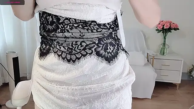 lvy-w (F young) - 口粉棒