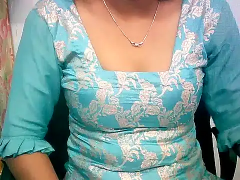 wild_paaro - Wild_Paaro's free webcam - UK Sex Cams