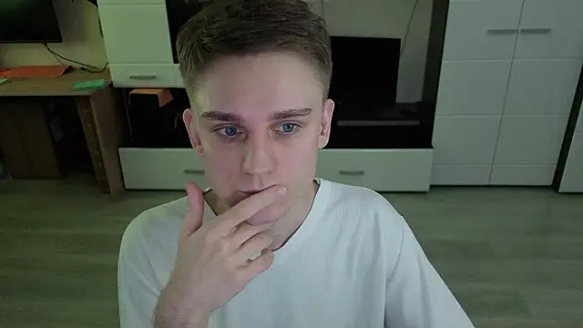 angryzan (M young) - #bisexuals #blondes #cam2cam #handjob #hd #middle-priced-privates #recordable-publics #russian #skinny #small-audience #spanking #top #white #young