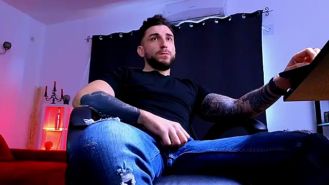 mightyaaron66 (M young) - 𖤐🔥 parTy Time ,House parTy  !  💨𖤐