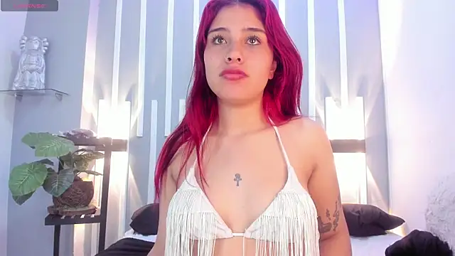 nikki_and_mayk - Nikki_and_Mayk's free webcam - UK Sex Cams