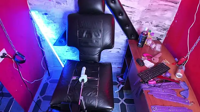 charlotte_bms7 - Charlotte_Bms7's free webcam - UK Sex Cams