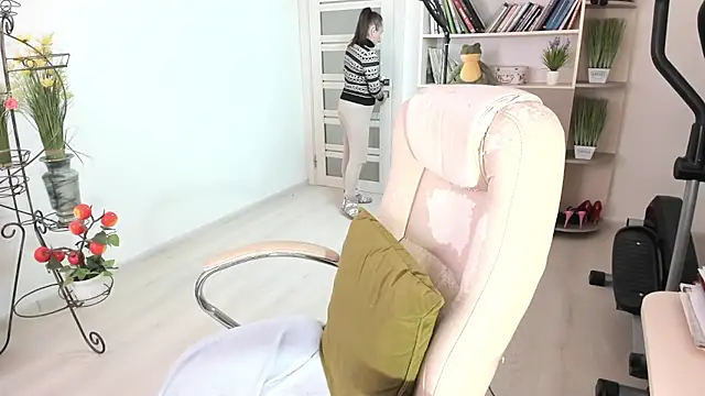 vika73 - Vika73's free webcam