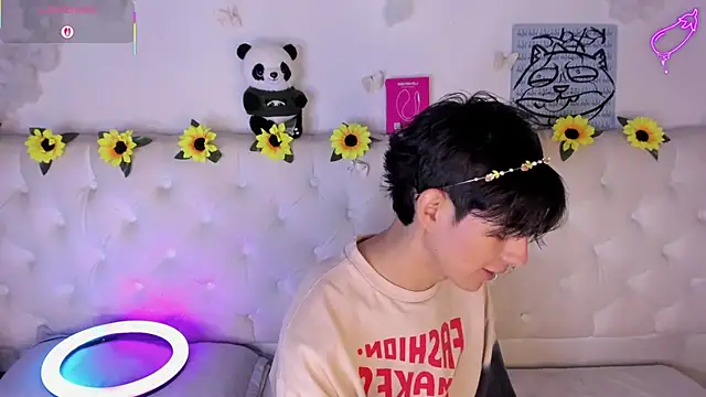 aleaurarashi - AleAurarashi's free webcam - UK Sex Cams