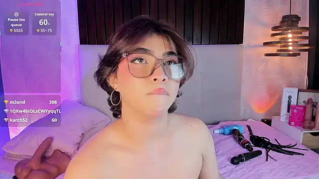 Creamy_Angelo webcam