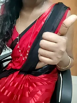 tamilmallu-duskygirl03 (F young) - 🤩You're my forever valentine ❤️💋