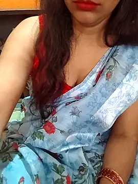 o_my_goodness (F milf) - Show boobs and lick nipple