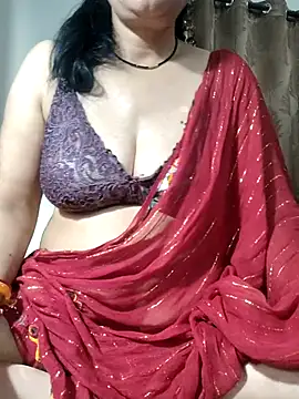 Webcam Model (Cuty_siya_143)  is live.Free join now!