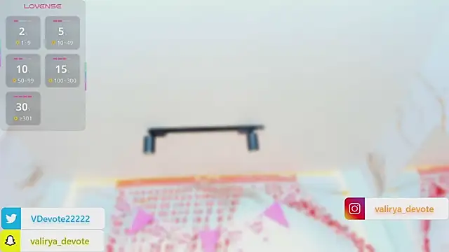 valirya_devote webcam