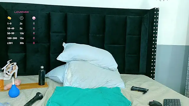 petitelittleebony webcam