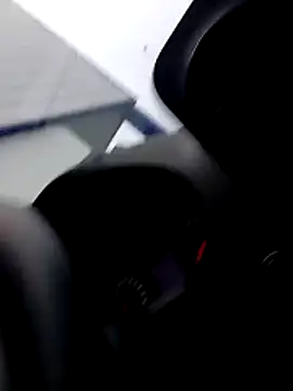 dam70 (Ask my age) - Flash petit sexe dans le camion