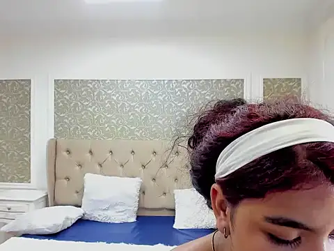 Ivy_Anderson_ webcam