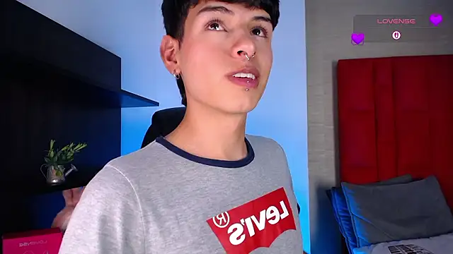 ezra_storm (M twink) - Hard cock close