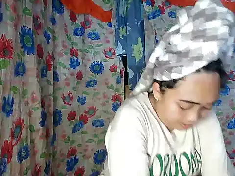 Pinay_Chubby20 webcam