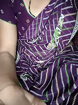 Webcam Model (Innocent-Teacher)  is live.Free join now!