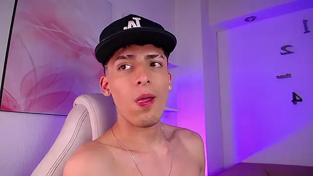 MateoMitchell webcam